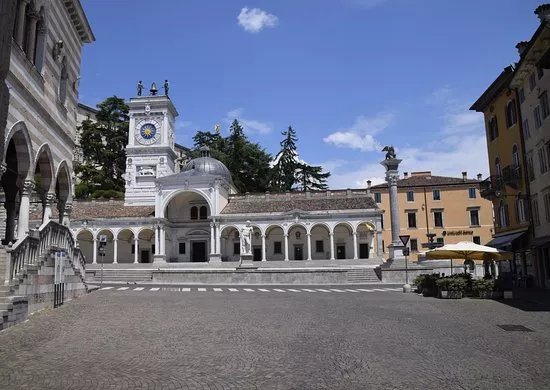 Fontana del Carrara