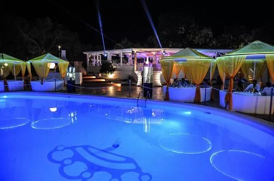 Country Club