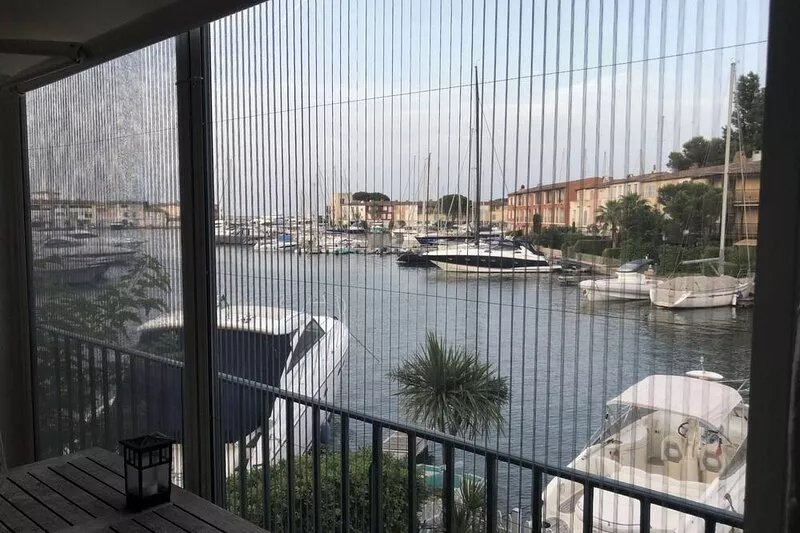 PORT GRIMAUD: Dream apartment in a quiet and precious neighborhood