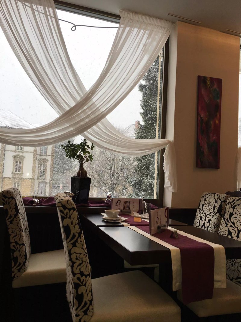 Cafe Herz
