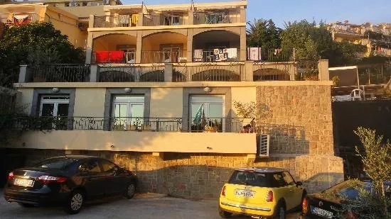 Apartmani More
