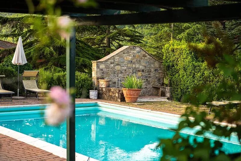 Private villa in Chianti with swimming pool surrounded by nature