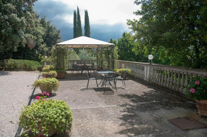 Palazzo Poggioni - Villa I Lecci