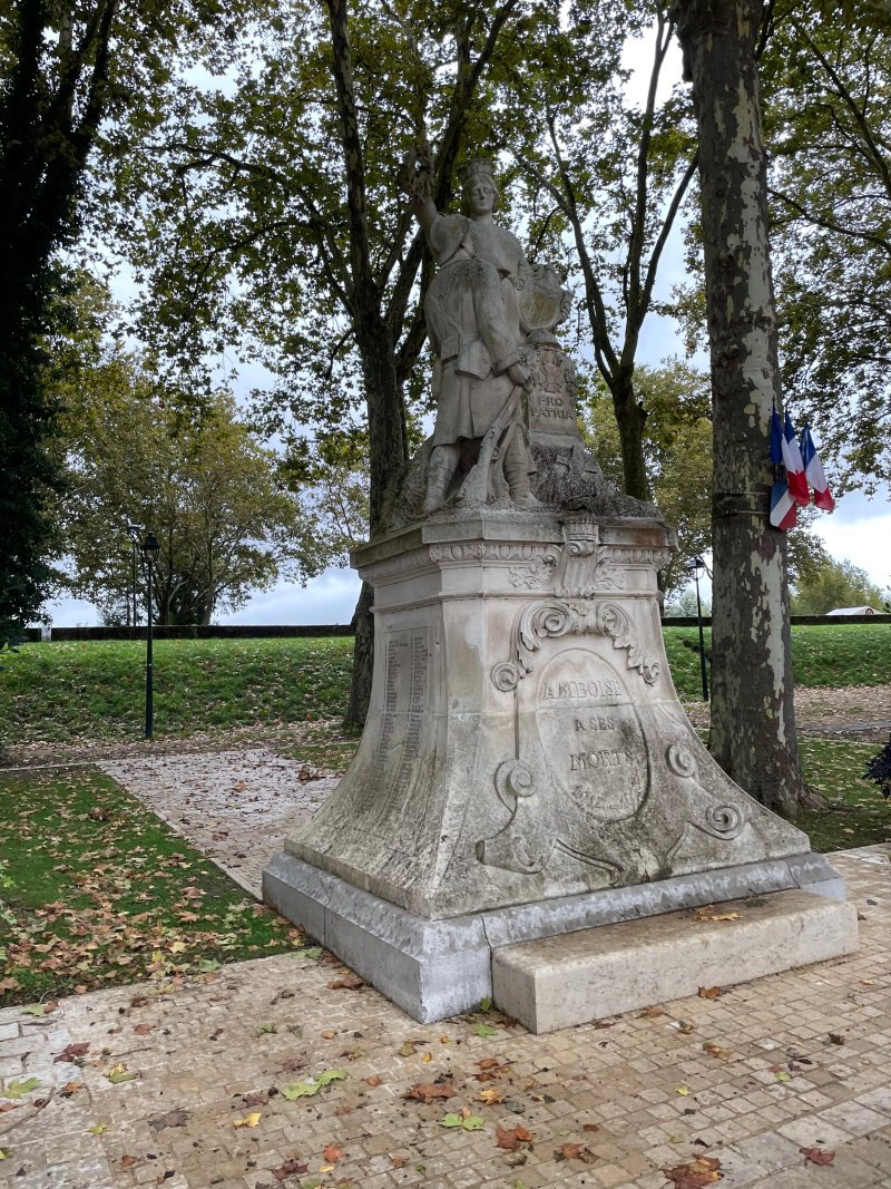 War Memorial Amboise