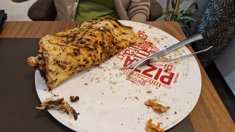 Pizzaiolo Karmeliterplatz