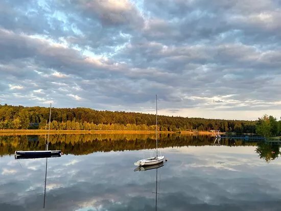 Zalew Rejow beach