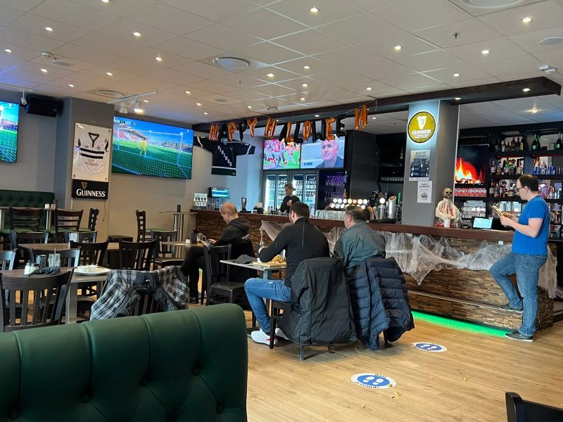 Queens Sportsbar