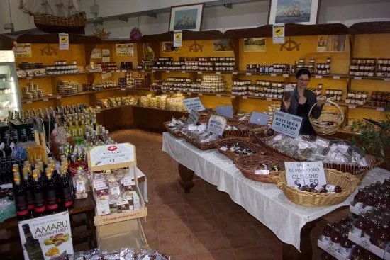 Adelfio Conserve Marzamemi