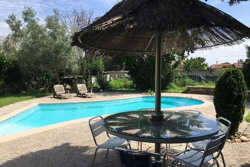 Comfortable house with swimming pool