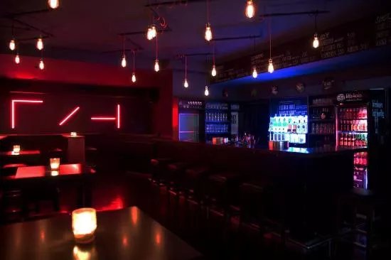 HeyHey Bar