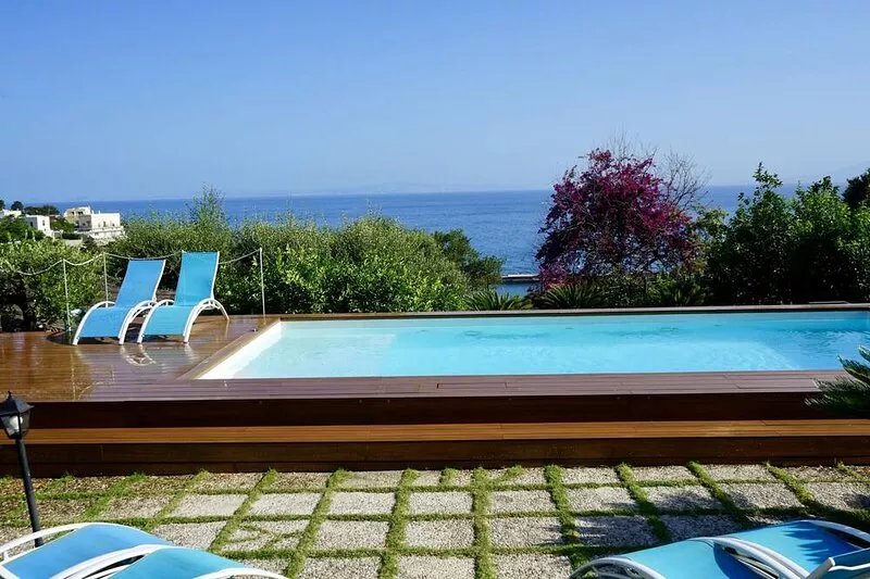 Villa Capri Panoramic Pool and Garden