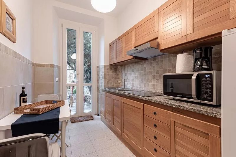 Apartment 'Libertà - Florence' with Private Garden, Wi-Fi and Air Conditioning