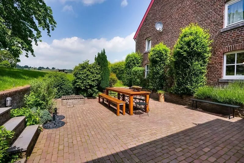 Lush Mansion in Voeren with Private Garden