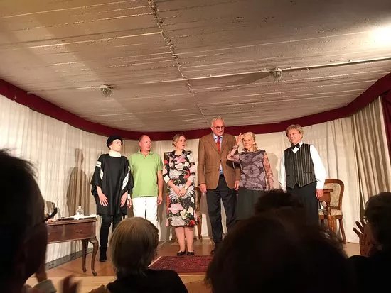 Keller Theater Chateau Pech