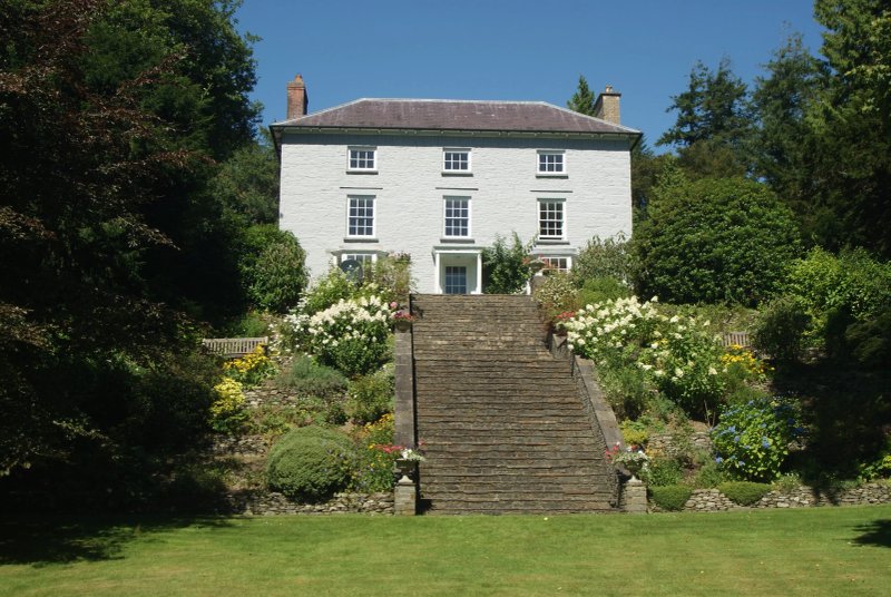Cwrt Mawr Mansion Bed & Breakfast