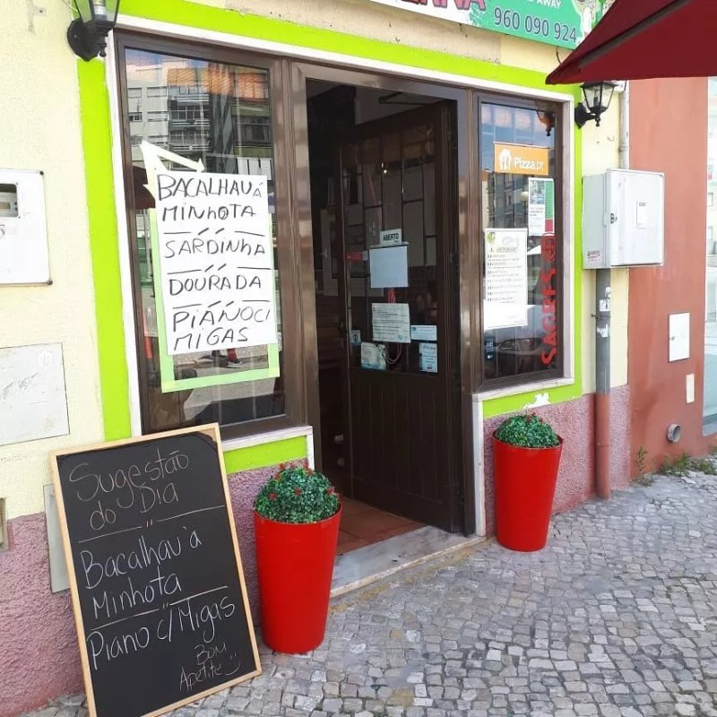 La Taverna Restaurante Pizzaria