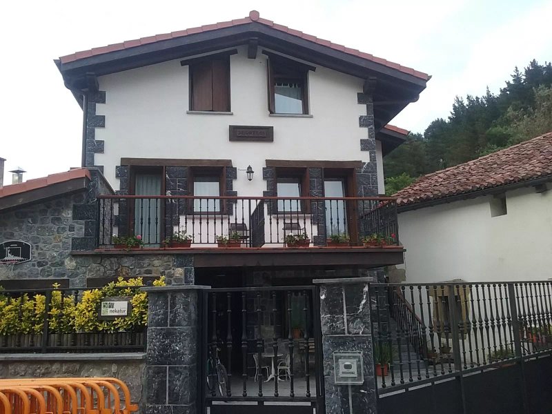 Segotegi Etxea