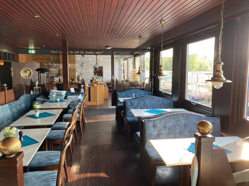 Hotelschiff Peter Schlott