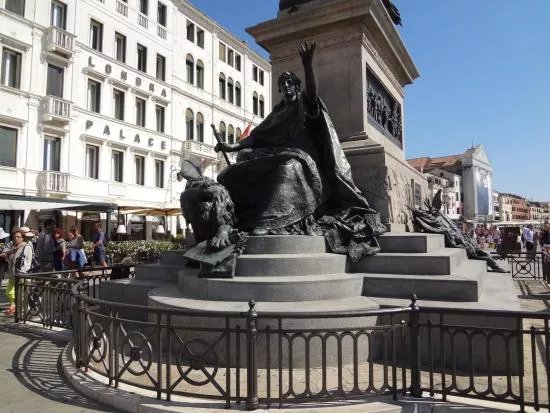 Monumento a Vittorio Emanuele II