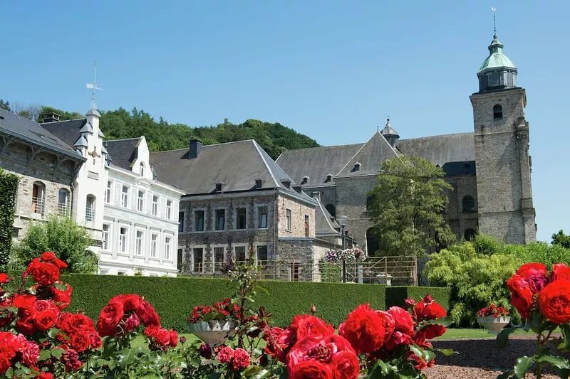 Holiday Home in Malmedy with Indoor Heated Pool