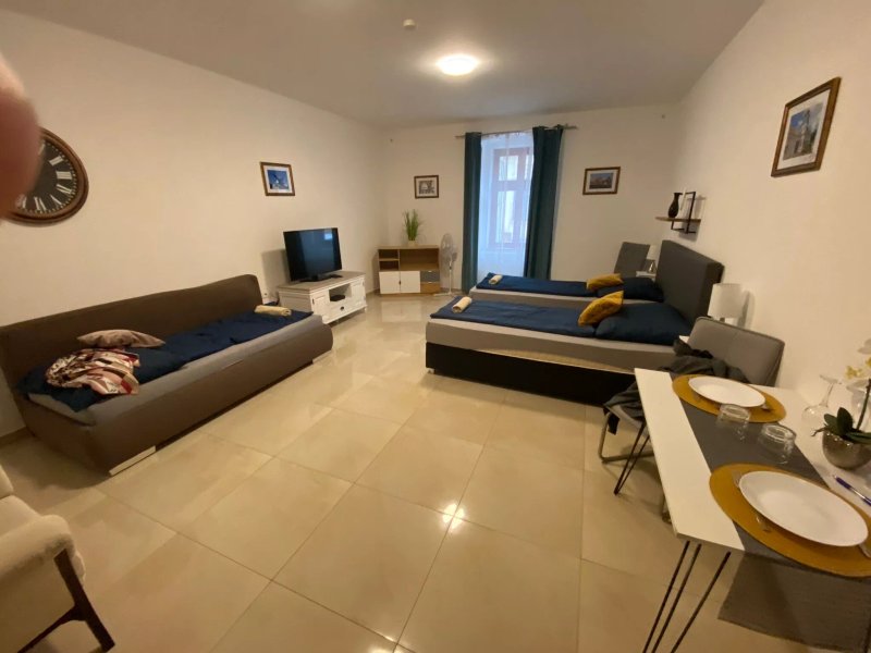 Kossuth Apartmanhaz