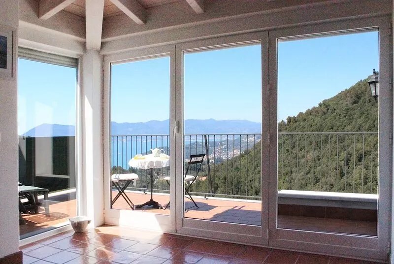 Spacious apartment, close to the sea, sea view, free shuttle bus to the beach