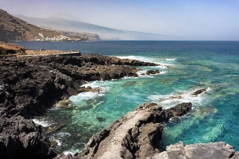 Home2Book Stunning Villa Raquel, Pool & View