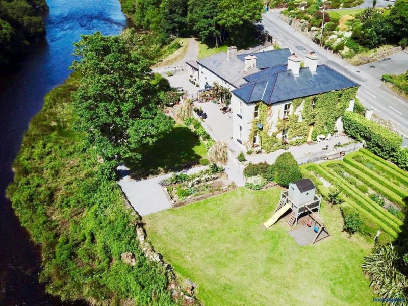 Riverside House