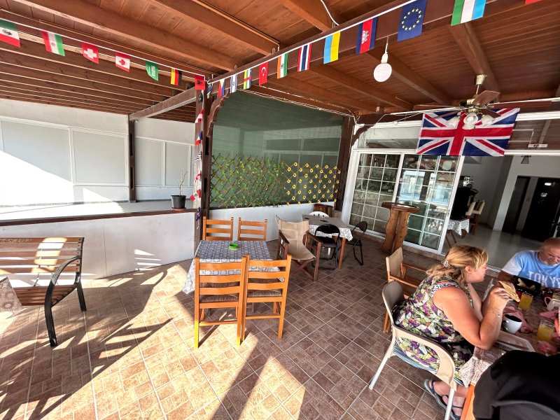 Papillon bar