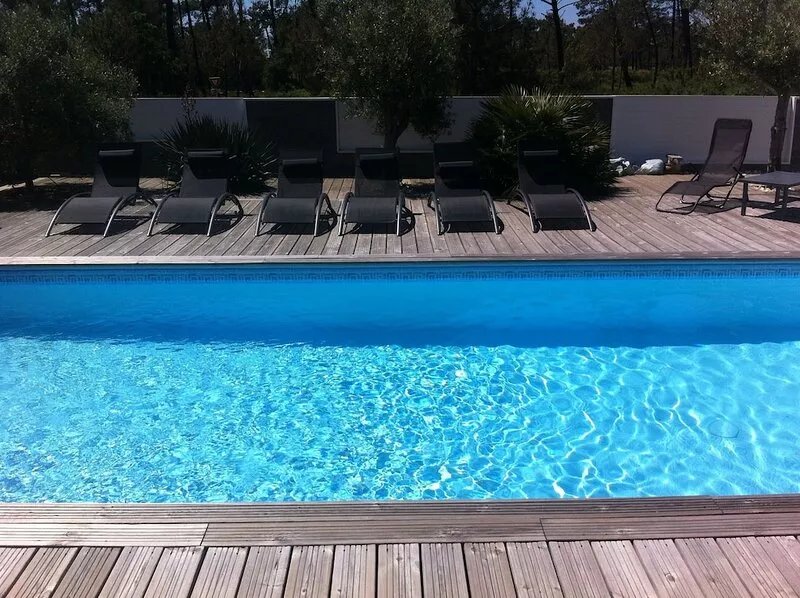 Villa with heated pool 600 meters from the beach