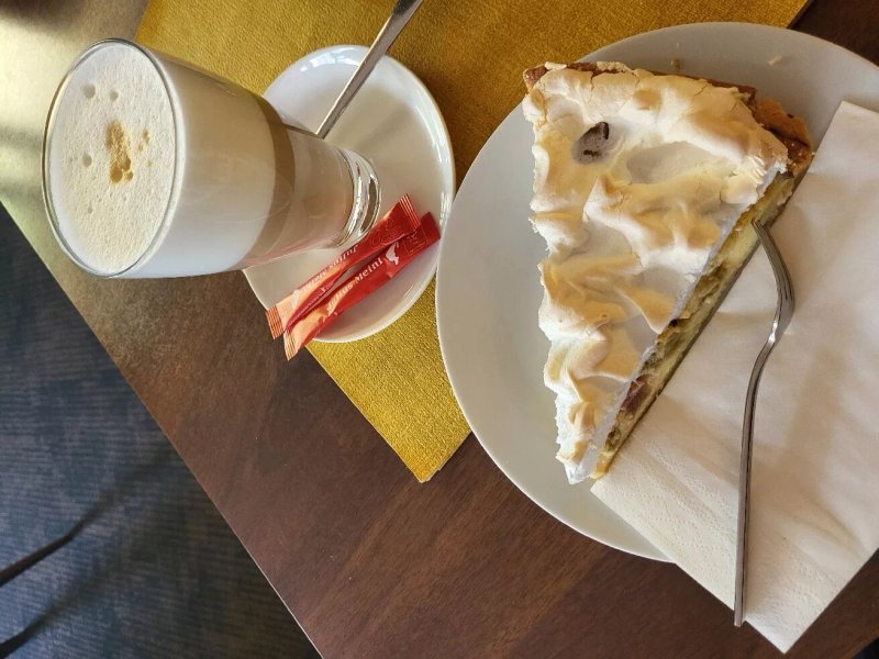 Cafe Konig