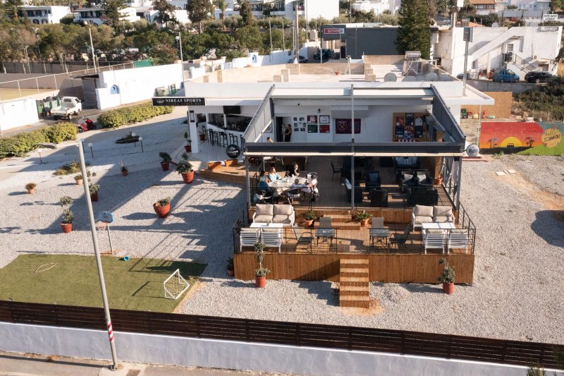 Nireas Sports Shisha Snack Bar