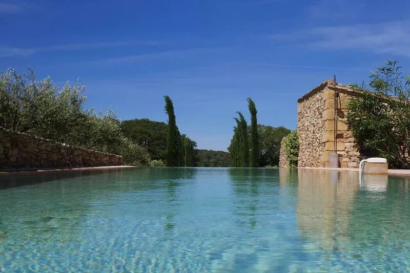 Beautiful and luxurious country house in the uzege