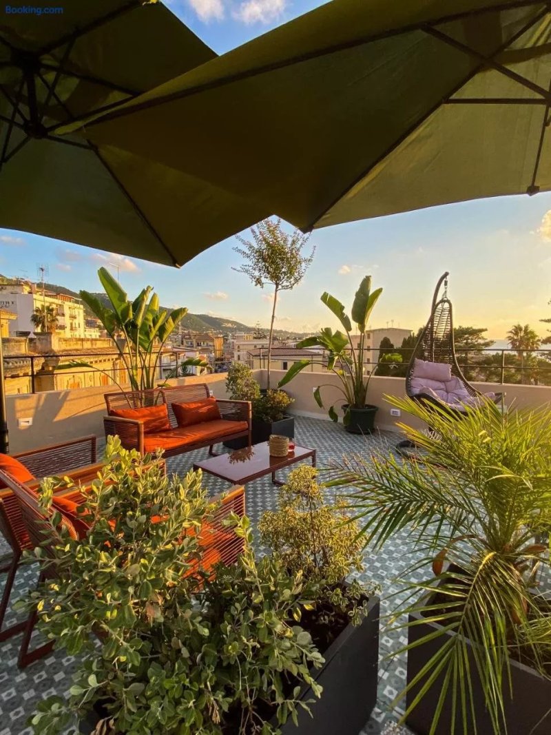 NoOne Tropea Guesthouse