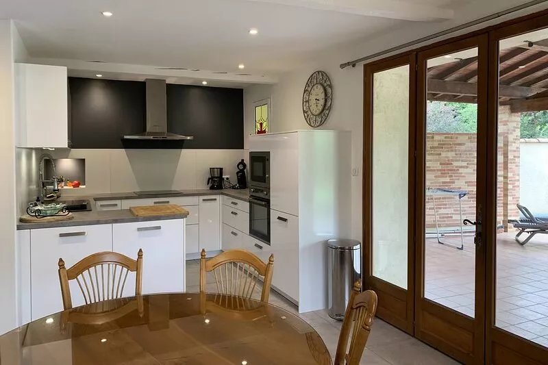 Toulouse Blagnac House Type 3 garden private pool 10 mn downtown Toulouse