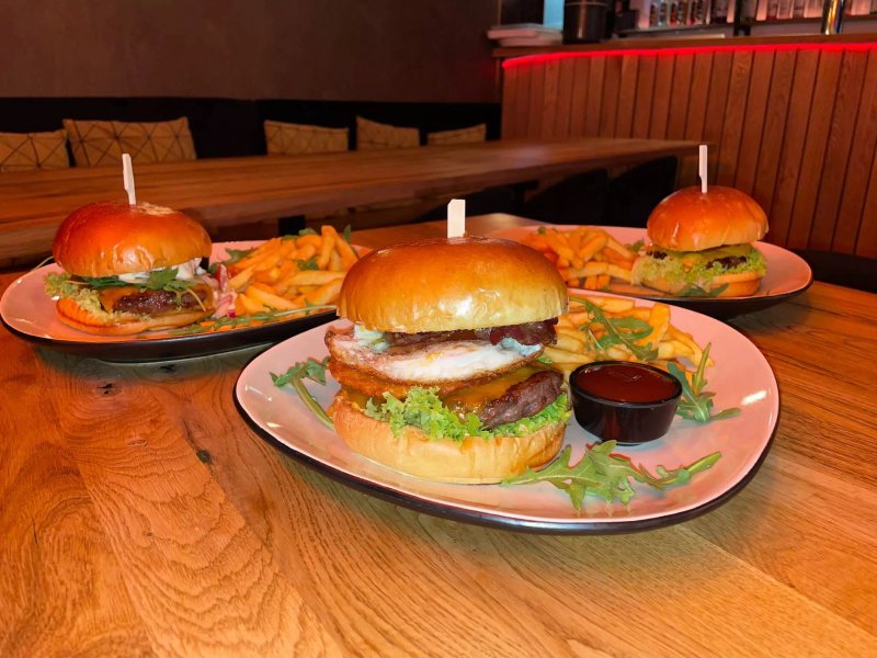 Cheesy Burger