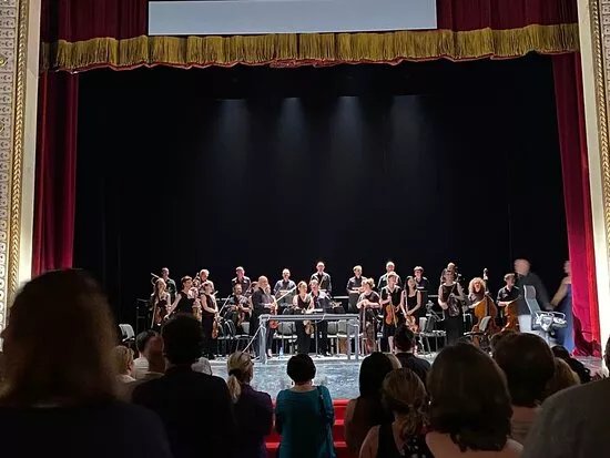 Teatrul Nakional Mihai Eminescu Din Timisoara