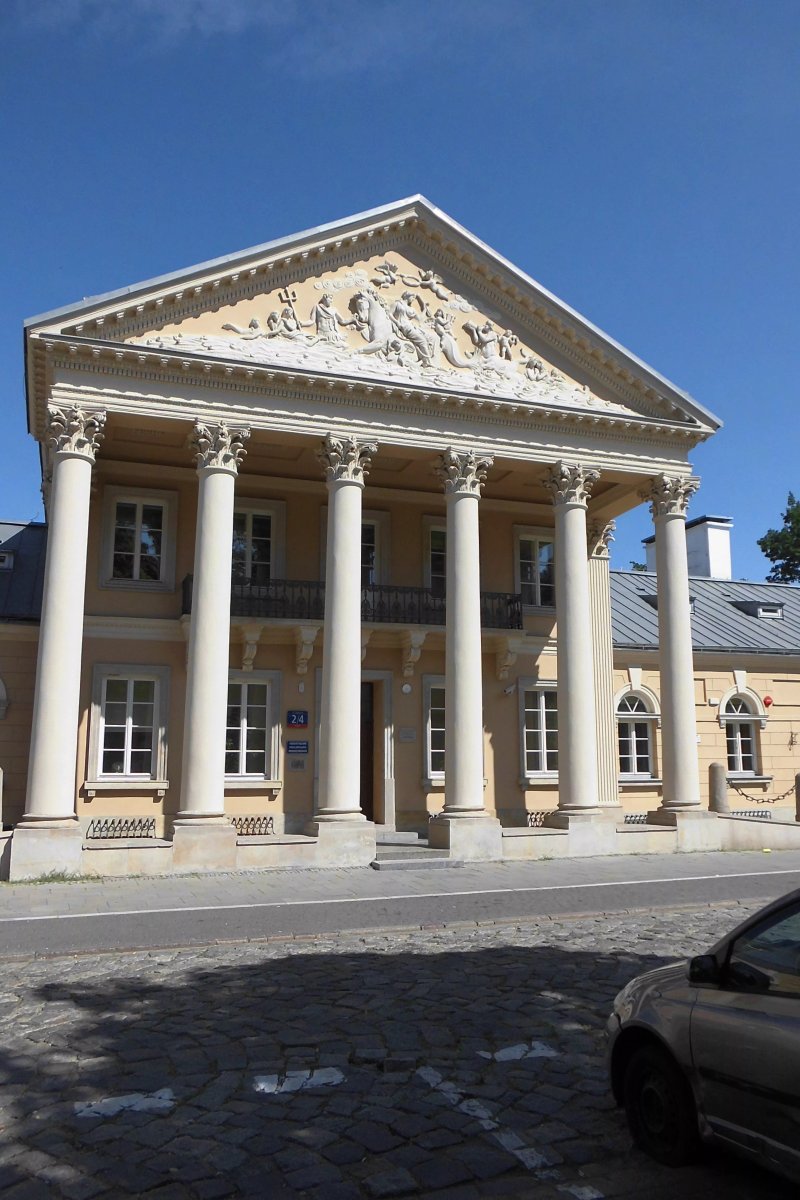 Budynek lazienek Teodozji Majewskiej