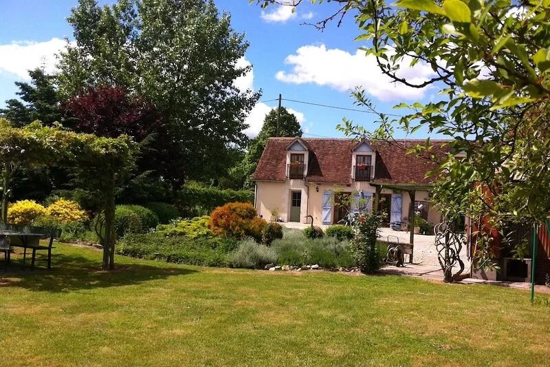 Charming rural cottage with large garden 10 minutes from Zoo Beauval