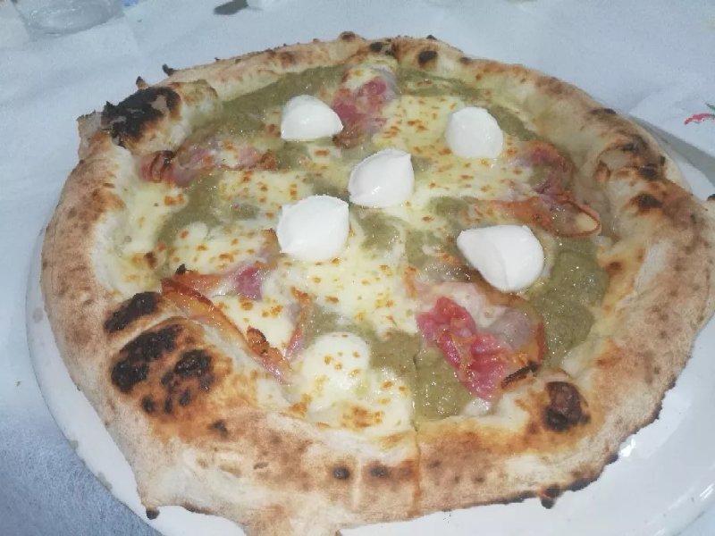 Pizzeria La Nuova Saporita