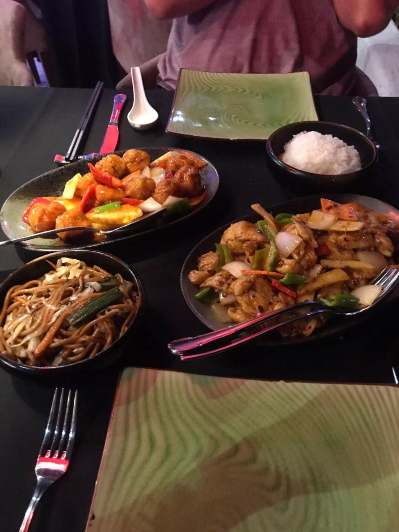 China Rouge & Sushi Restaurant