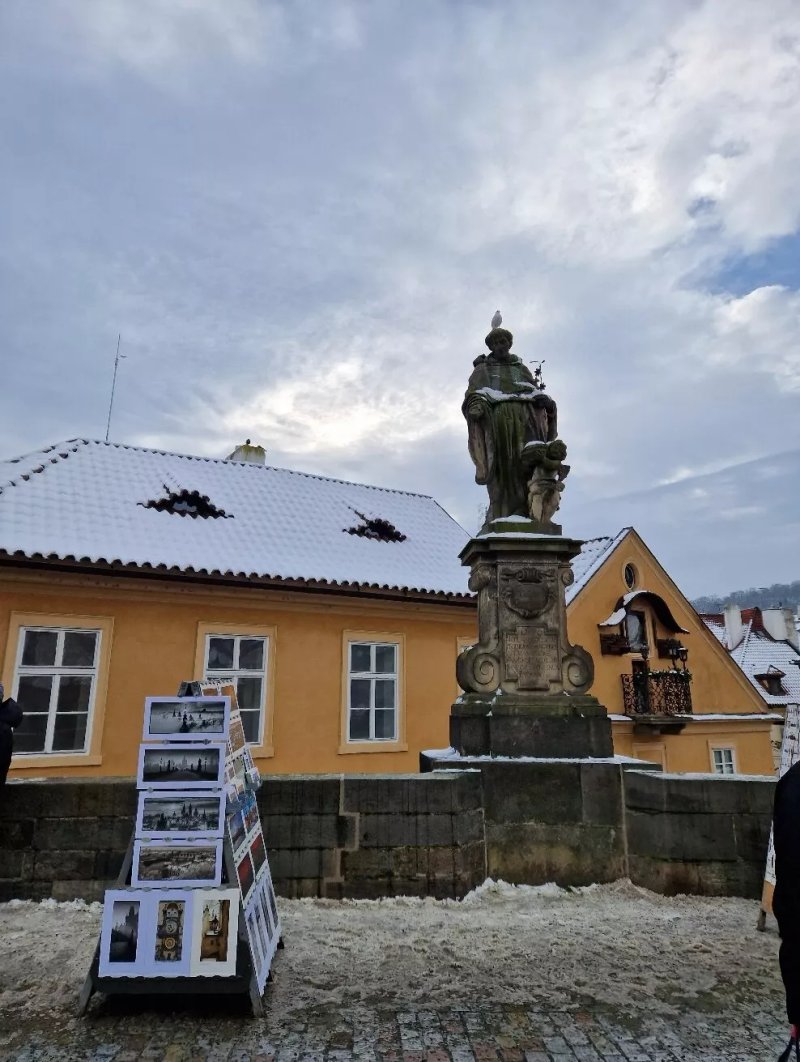 Sculpture of St. Nicolas of Tolentino