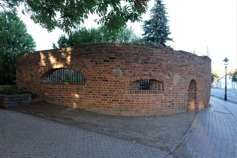 Salzwedeler Tor Und Stadtbefestigung