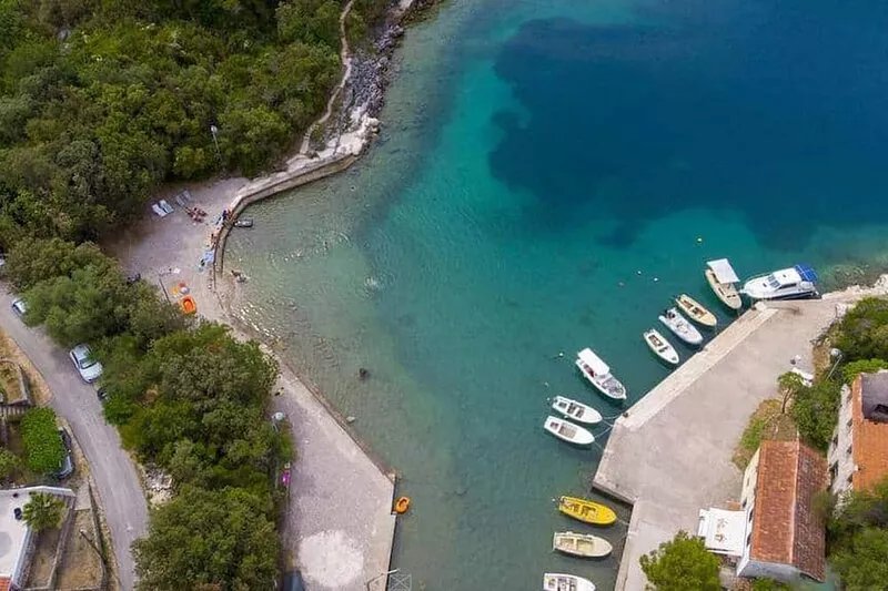 Apartments Vesela - Comfort One Bedroom Apartment with Balcony and Sea View