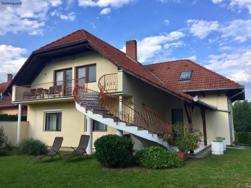 Maria Apartmanhaz
