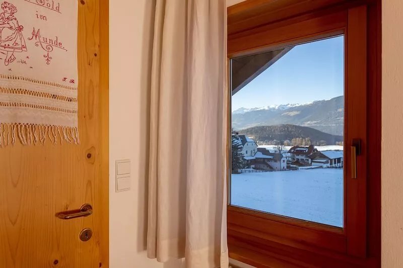 In the quiet of Reischach Tyrolean-style apartment along the bike path