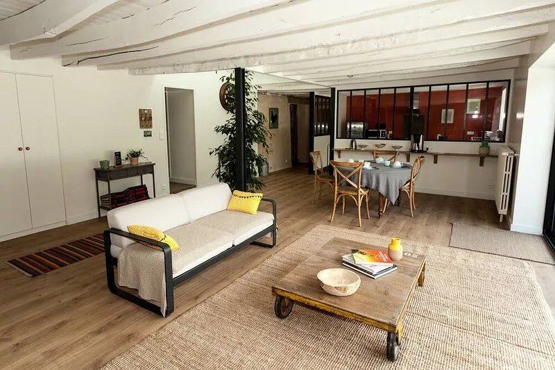 Beautiful character house with swimming pool in Rennes, Brittany, France