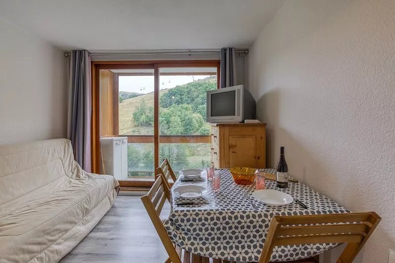 Soyouz-Vanguard 10 - Studio Apartment, Sleeps 4