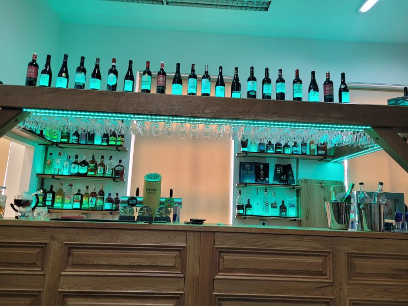 Divadelni Bar Dvorana