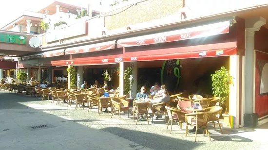 Cafe Eden Bar